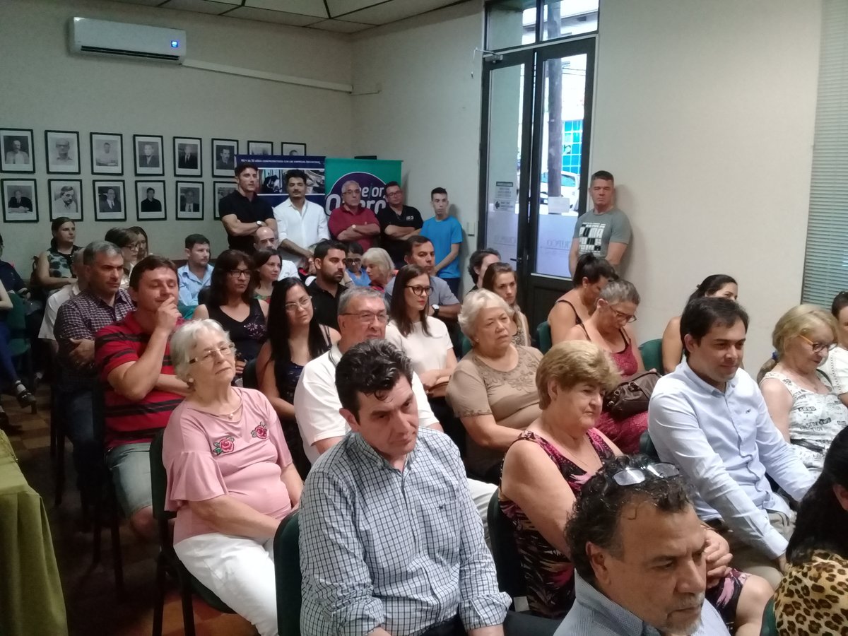 OberaCRIPCO's tweet photo. #RespaldoCRIPCOalTurismoObereño : @OberaCRIPCO colmada con directivos, operadores y emprendedores, presentando la Subsecretaría de Turismo de Misiones con sede en Oberá, a cargo de @tonylindstromok . @MisionesTurismo @camielniczuk @CEMISIONES @fjamasmeie @herrerayflia https://t.co/bwphtkl0jJ