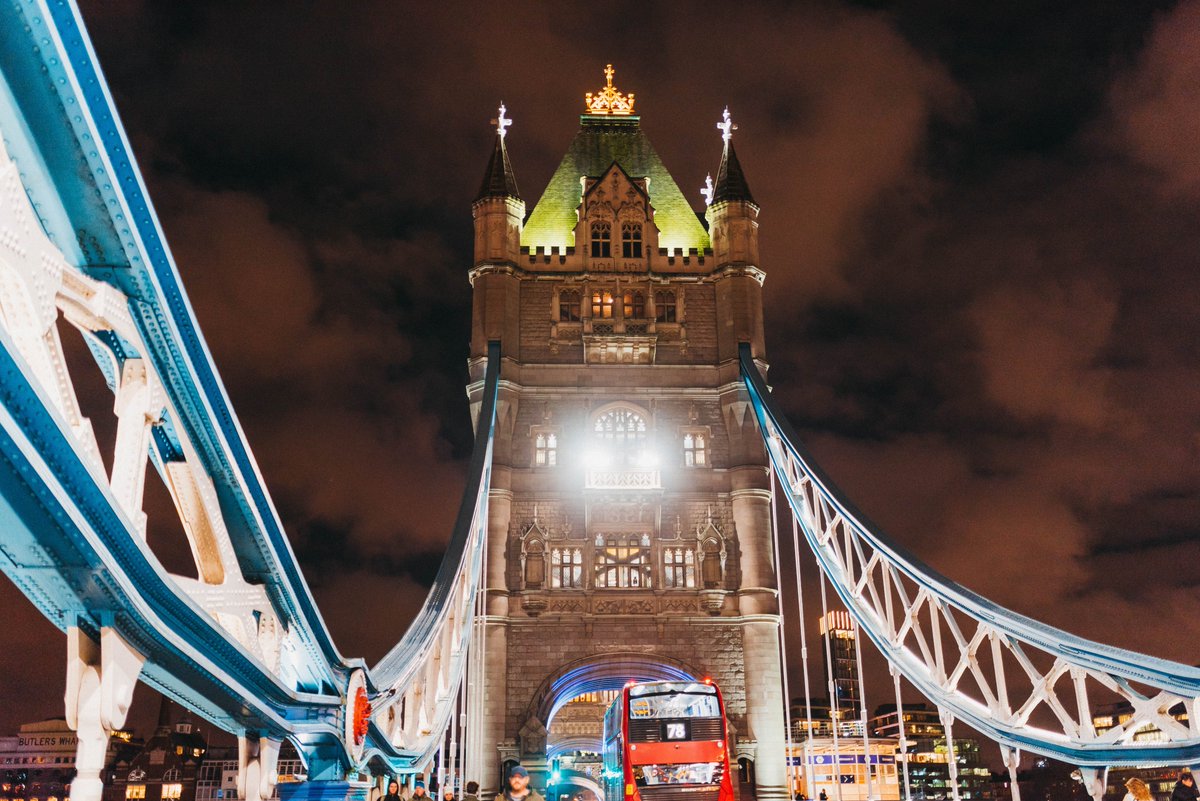 BethelUBusEcon's tweet photo. The sun has set for the business study abroad trip in London. Today they ride the Eurostar to Paris. #BethelAbroad #BUS202Z
Photo credit: Nicole Miller https://t.co/24yHEepzuQ