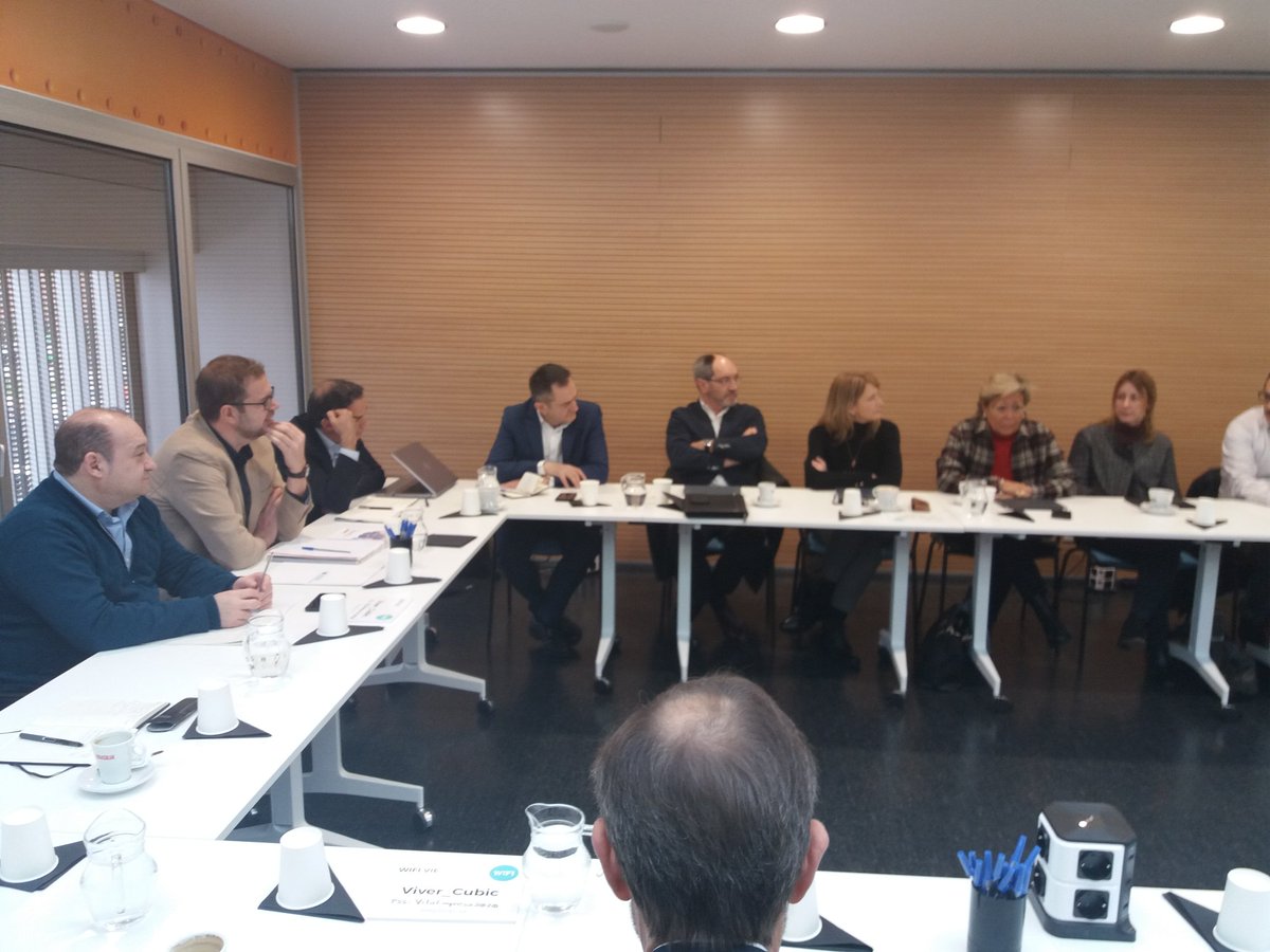 XavierFerras's tweet photo. Consejo @INDI_viladecans. Preparando la próxima edición con @guillerdorron @oalcoba @jgbrustenga @xavierlopezluja @carmepoveda @JSansaloni @ANNASG_BCN https://t.co/CS8hDADSdh