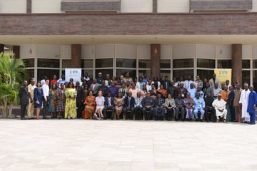 nighealthwatch's tweet photo. @ResolveTSL @NCDCgov @Chikwe_I @InfectiousDz @EpidAlert @DrTomFrieden @drasatrust @WHONigeria @OoasWaho @ekemma @MBuhari @nassnigeria @Fmohnigeria @huwegov @MallamPelliks @UNICEF_Nigeria @NhisNg @gatesfoundation @AbiaSOML_PFORR @SOML_PforR @PFormenty @AfenetNigeria @AFENETAfrica @alemuw1 @USCDCNIGERIA @CEPIvaccines @PHE_uk @ElsieIlori @radiocranberry @Lolo_cy @haryodeyjiake @Amaka_Ud @Sir_AhmedRufai @FountainOfHOP23 @inya01 @iamchidindu @IDHubFSG @TheLancetInfDis @ChikaOffor3 @VaccineNet_NG @chizobawonodi @WALETOM @iortimtega @zukynokeke @Assad_HY @KebbiPHEOC @chidemannie @official_IYO @drfaisalshuaib In November, Nigeria held a Mid-Term Joint External Evaluation of International Health Regulations Capacities.
Read @NCDCgov's press release here: https://t.co/KZ2SKHcbBt
#PreventEpidemicsNaija #NGJEE https://t.co/pRPlrJiQK4