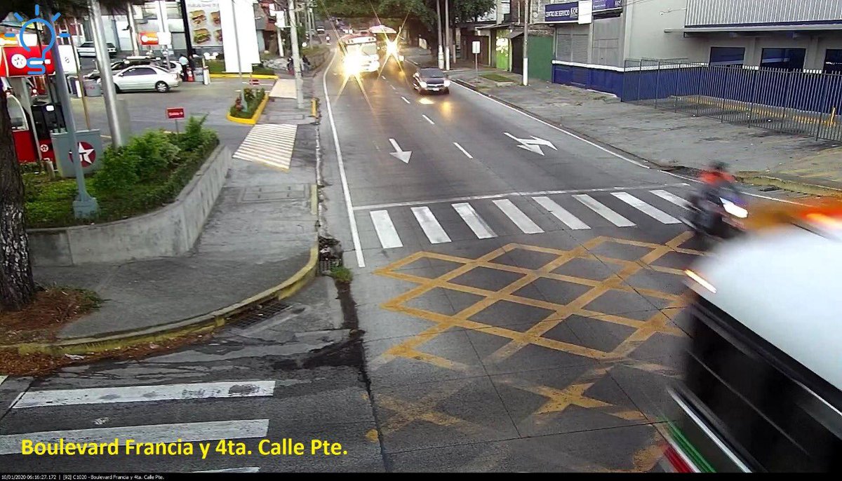 CAMdeSantaTecla's tweet photo. Se reporta tráfico bastante fluido en la mayoría de calles de #SantaTecla, la mayor carga vehicular se observa en la 4a Calle Poniente y Avenida San Martín , redondel Utila, y Panamericana Este #TraficoSV #EscudoTecla #SumamosProgreso https://t.co/4K3hFqKE6T
