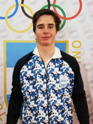 ¡¡Diploma Olímpico para Tiziano Gravier 🇦🇷!!

En el primer día de competencias de #Lausanne2020 , el abanderado nacional fue 7° en el Super G (esquí alpino), quedando a 0s51 -¡y 31 centésimas del podio!- del ganador Adam Hofstedt 🇸🇪. Además, Bautista Alarcón 🇦🇷 finalizó 32°.