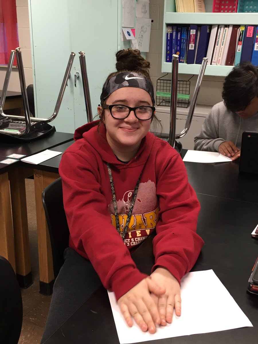 mrsingleston's tweet photo. Building our paper airplanes today in EXPLORE! #InglestonScience @GarrardMiddle https://t.co/cNy4z04x5L