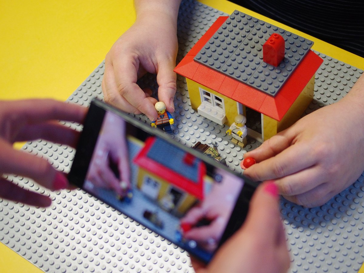 NorfolkLibs's tweet photo. Throughout February, Norfolk Libraries will be hosting amazing FREE workshops for children featuring 3D creation, racing inchworm robots, film-making, choose-your-own adventures – &amp; much more.

Find a full list of events at https://t.co/ekqUMhW7SE

#DigiFestNfkLibs https://t.co/TGmdoRXPTh