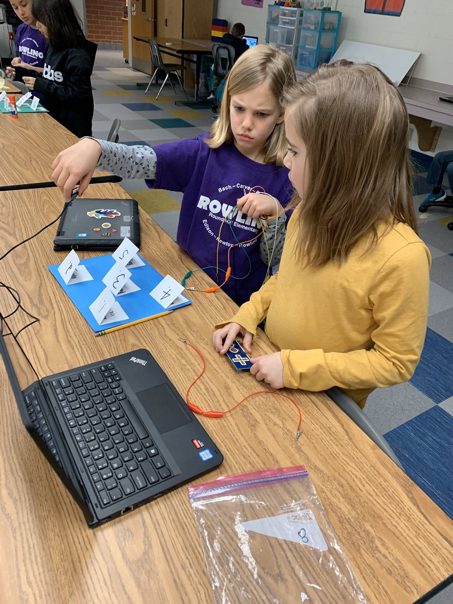 JanieLyman's tweet photo. Working in the innovation lab making Makey Makey Continent Quiz boards @journell_s @RoundHillES https://t.co/2SjLGBU1mY
