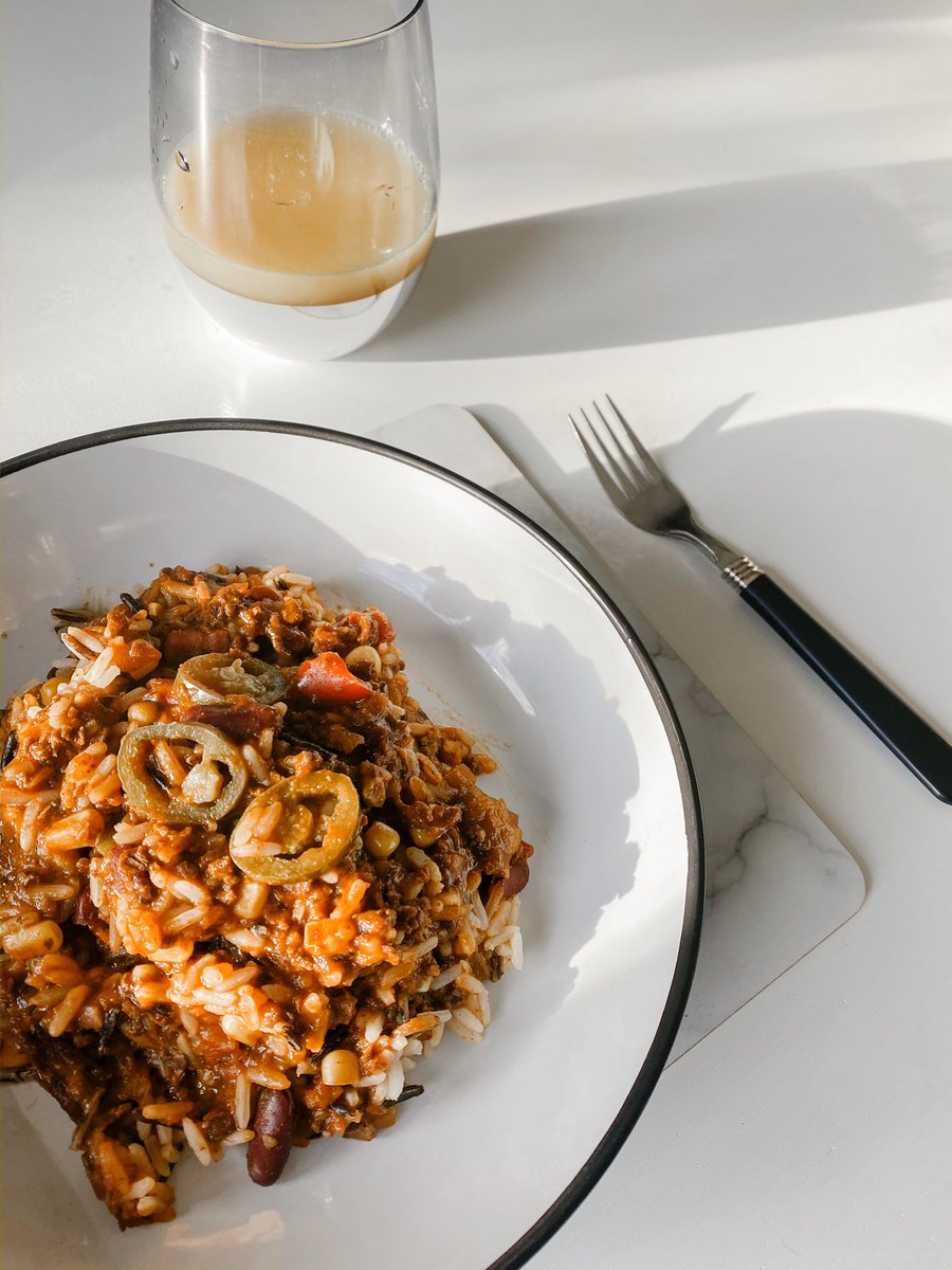 ToBecomeMum's tweet photo. (#ad) Continuing with the #veganuary theme, I’m currently enjoying this faux chilli con carne from the new @mycoopfood Gro plant based eating range 🌱 It’s rich, filling and has a bit of a kick too! 🌶 I like shaking things up, it’s a good time of year to do it 👍 #triedandtasted https://t.co/cVzr8jH5RW