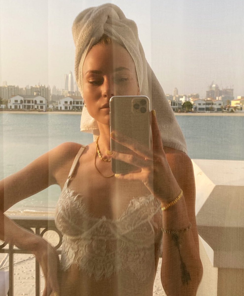 lexi tweet media