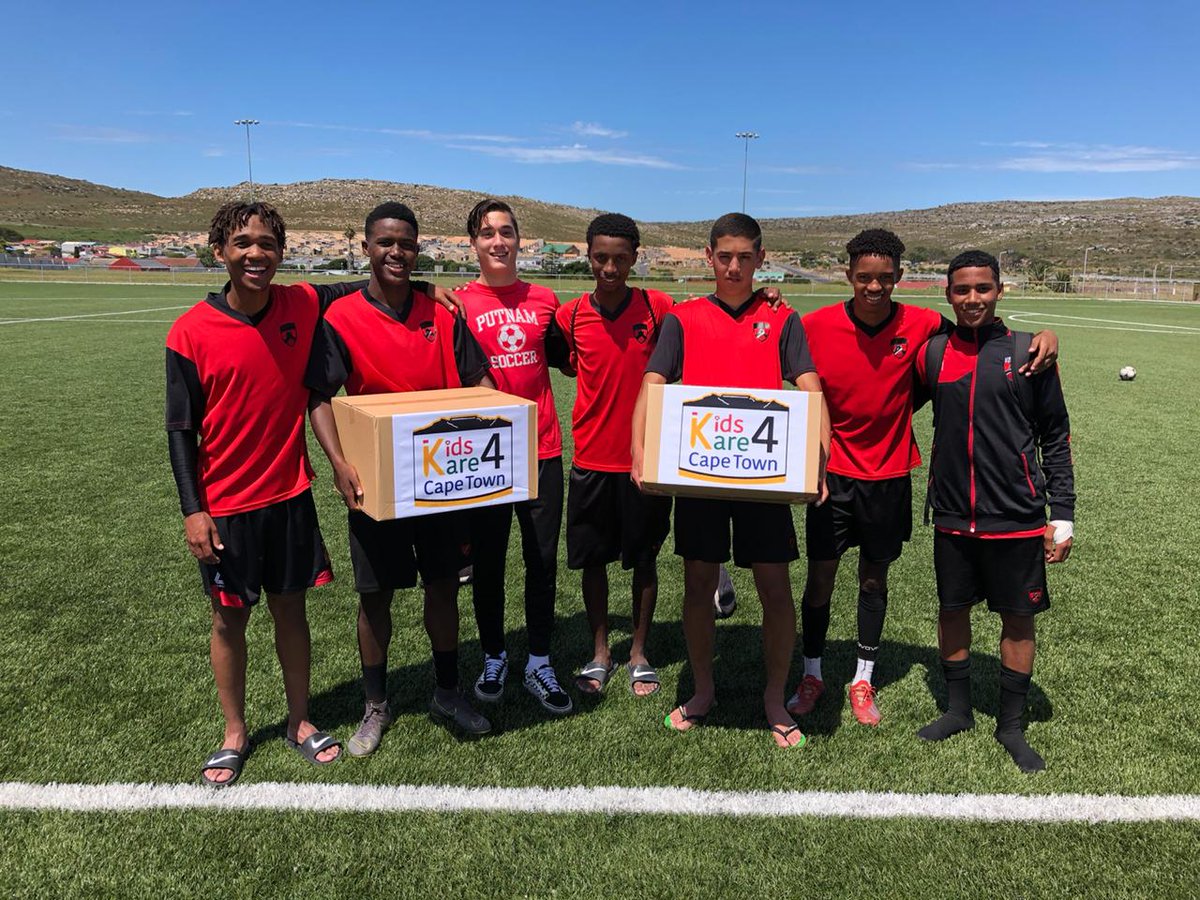 Ubuntu_Football's tweet image. The New Year started off well when we received some donated school supplies from Kids Kare 4 Cape Town in Florida through a connection with one of our stars in America, Aidan Muller. Thanks for the assistance KKCT!!