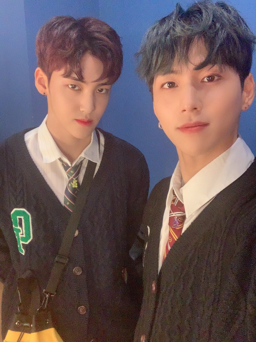 official_bofyou's tweet photo. [#비오브유 (B.O.Y)]
미츄 들 조심히 가요~~~
나이스 투 멧츄~~~~!!❤️❤️

#김국헌 #송유빈 https://t.co/fNTZdxBIMq