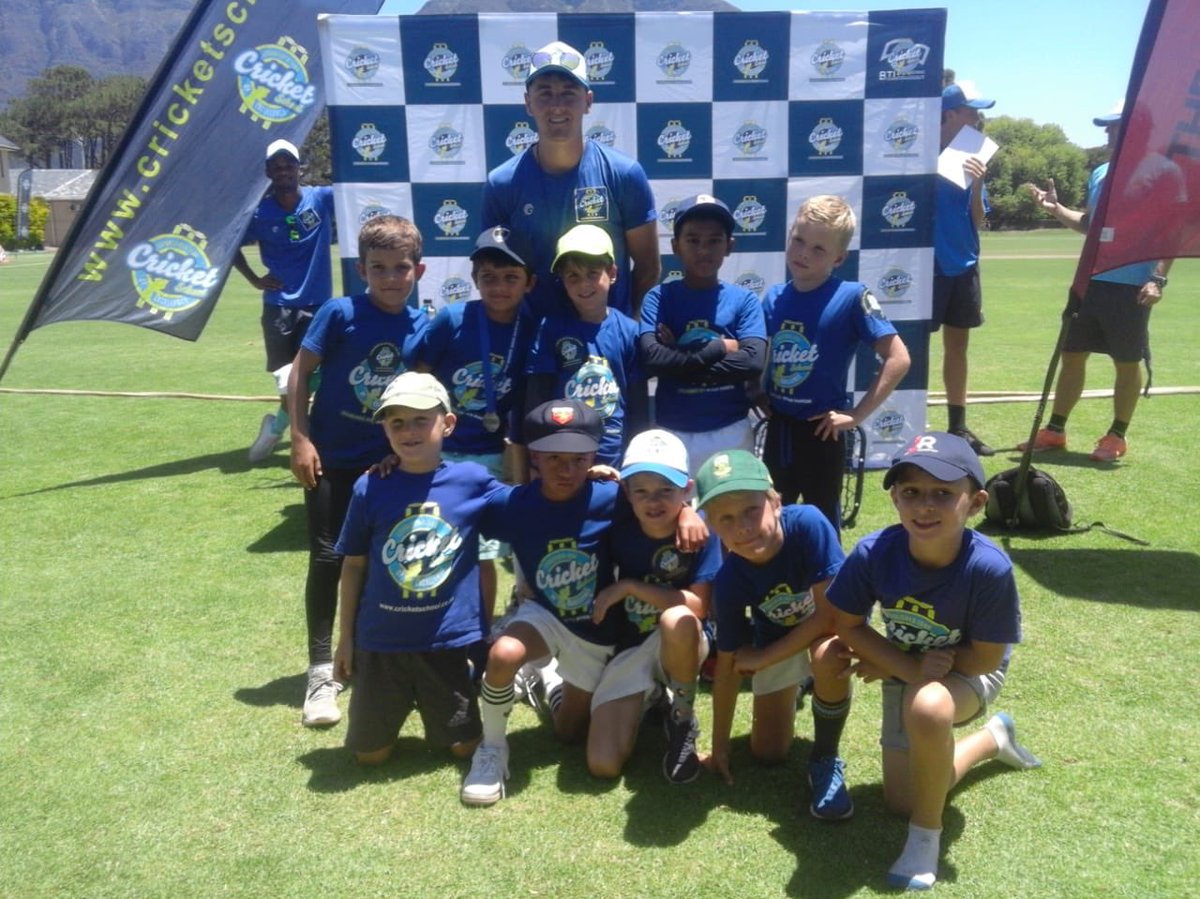 ryanmaron1's tweet photo. Groups photos from this weeks New Years clinic 7-10 January โ20 at the GK oval, WPCC. Thanks to the amazingly passionate, hard working, committed coaches! #btibrandingsolutions #rbsinsurance #cocacolasa #revprintclaremont https://t.co/yNvhKiHn0r