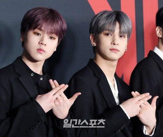 Lee Hangyul and Nam Dohyon will greet fans on January 11, 12:30pm KST on their V Live channel

entertain.naver.com/read?oid=241&a…