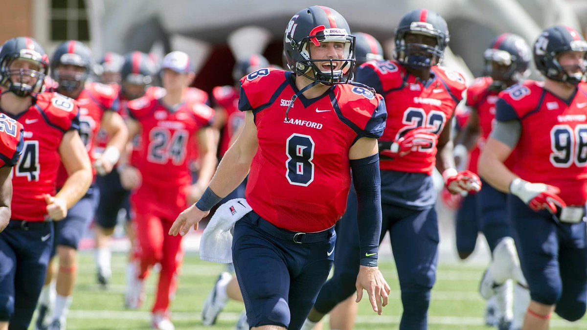 wesleycarlock1's tweet photo. After a talk on the phone with @CoachAdamsRC I am so excited and blessed to have received an offer to play football at Samford University! Really looking forward to my visit. #GoBulldogs @SamfordFootball @HatchAttack1 https://t.co/QsSFg26IX6