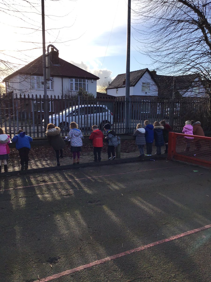 smceps's tweet photo. In reception, we are learning about transport. This afternoon, we have conducted a car colour survey. Which colour is the most popular? Which is the least popular? #smcepsEY https://t.co/0xvVWoFBWI