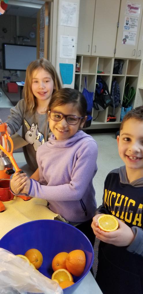 MrsKiebler's tweet photo. Our Star of the Week teaches us how to make fresh squeezed orange juice!  Yummy &amp; fun!   We all had a chance to try. https://t.co/BkL2lmhAAM