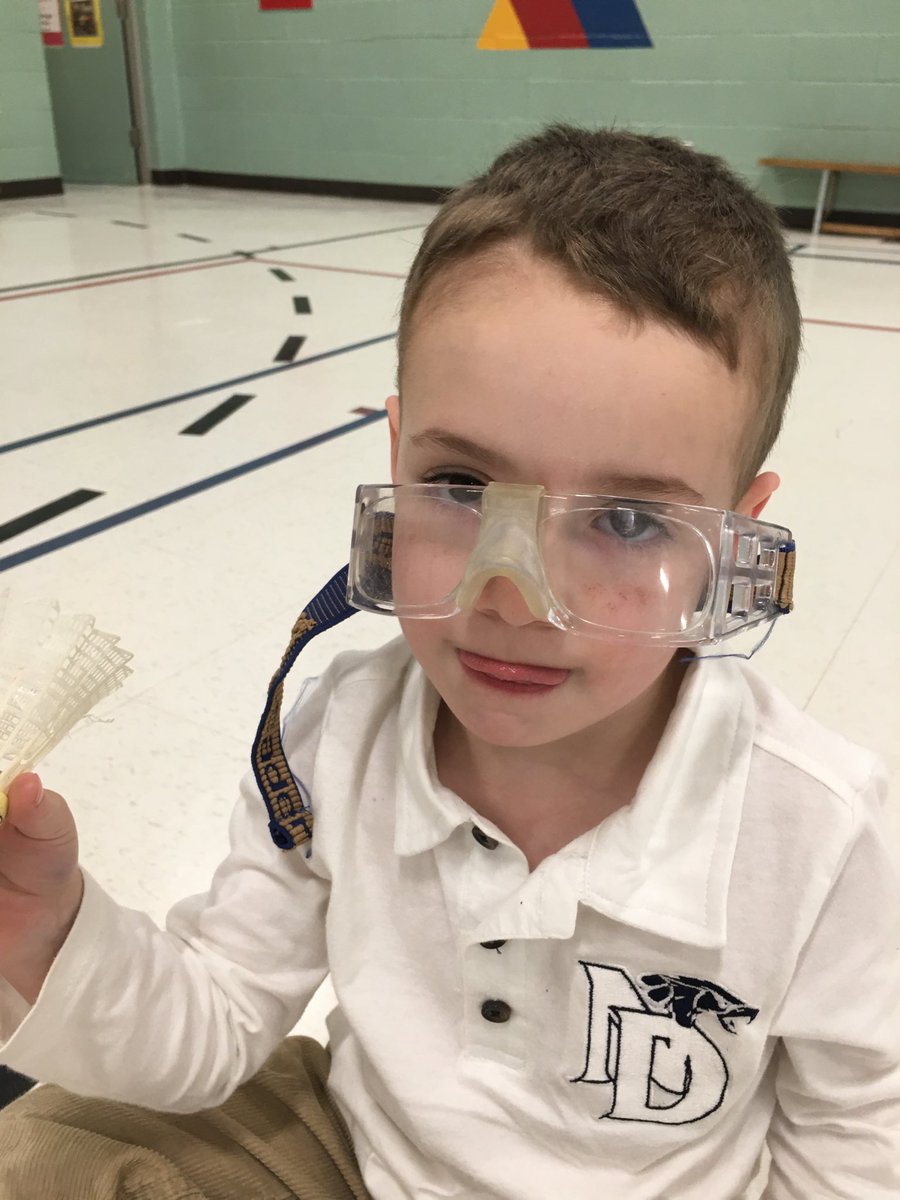 MissuzStone's tweet photo. Maybe swim goggles would work.......#STDaniel #Safetyneverstops #OCSBPhysed https://t.co/FDLqPMDDKi