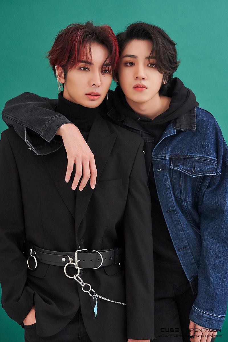 winkeu_hoonie's tweet photo. The bias and the bias wrecker in one frame😂❤️

#PENTAGON #펜타곤
#Hui #후이 #JINHO #진호 #Hongseok #홍석 #Sinwon #신원 #Yeowon #여원 #Yanan #옌안 #YUTO #유토 #Kino #키노 #Wooseok #우석 https://t.co/aR0weYwlTS
