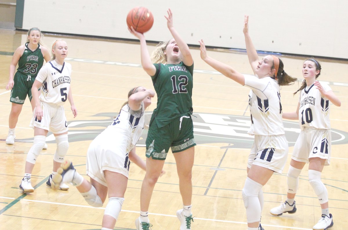 EricKraushar's tweet photo. NEW LINE-UP, SAME COMPETE LEVEL
@HFGirlsBball's recent 7-game win streak was reminiscent of the 2018-19 season. It was a different player every night stepping up to lead the team. On Thursday, despite a balanced attack, the Fire fell to @GbbStorm 
https://t.co/Hw16a2usZJ https://t.co/2u6cr354vp
