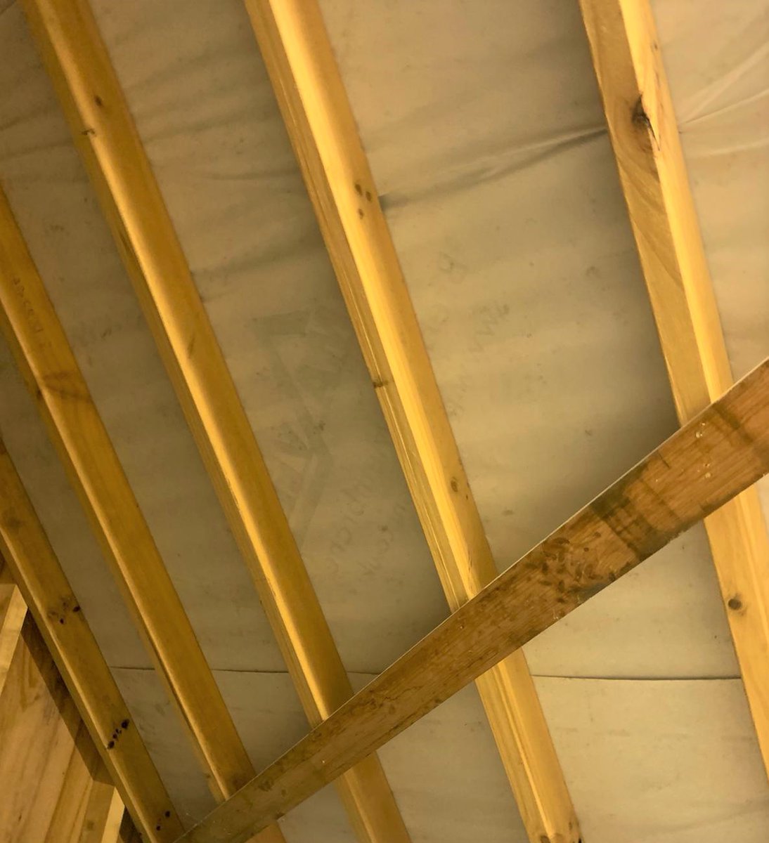 epukltd's tweet photo. Another Spray Foam Insulation job done by Evergreen Power UK Team. Call us Today 0800 689 1894 or visit our website https://t.co/fF7dkoTjMT to get a FREE Quote valid for 12 months
#sprayfoaminsualtion #icynene #savemoney #energysaving #evergreenpoweruk https://t.co/LSRcJqcwGM
