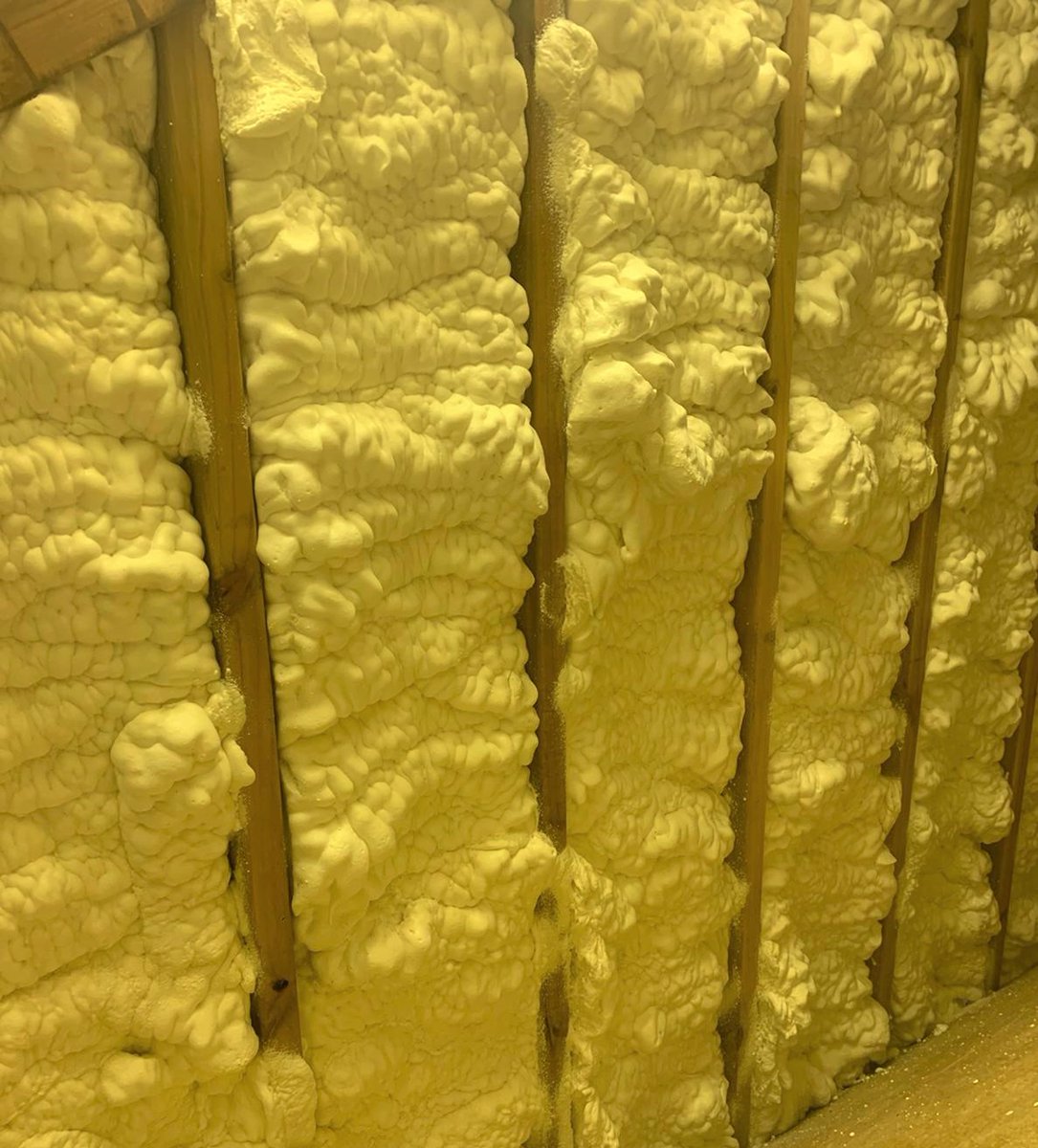 epukltd's tweet photo. Another Spray Foam Insulation job done by Evergreen Power UK Team. Call us Today 0800 689 1894 or visit our website https://t.co/fF7dkoTjMT to get a FREE Quote valid for 12 months
#sprayfoaminsualtion #icynene #savemoney #energysaving #evergreenpoweruk https://t.co/LSRcJqcwGM