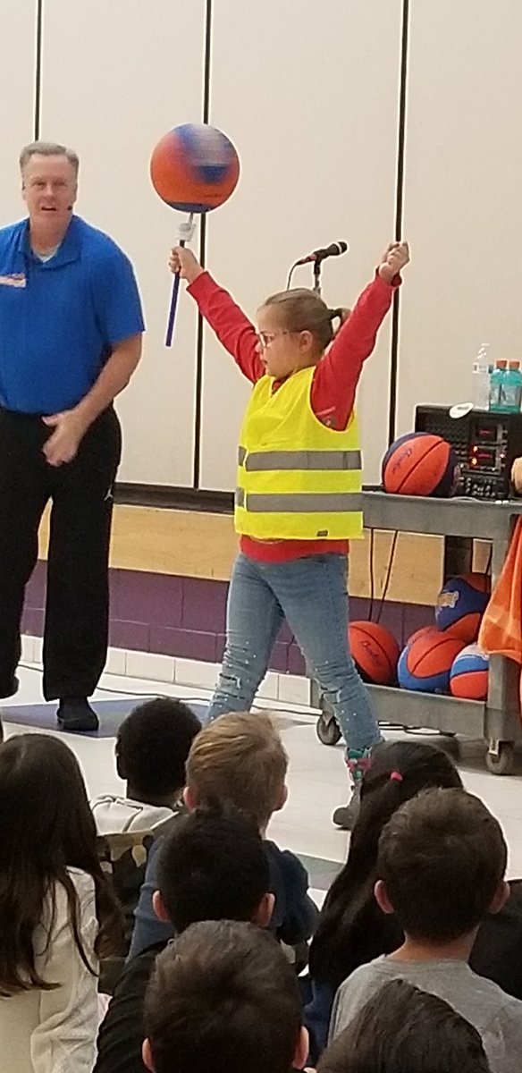 MrsKiebler's tweet photo. Amazing ball spinning (from these 2 sisters)!  What a fun assembly today!!!  Thanks Jim Basketball Jones! 💗 https://t.co/wQe4XKC2Lh