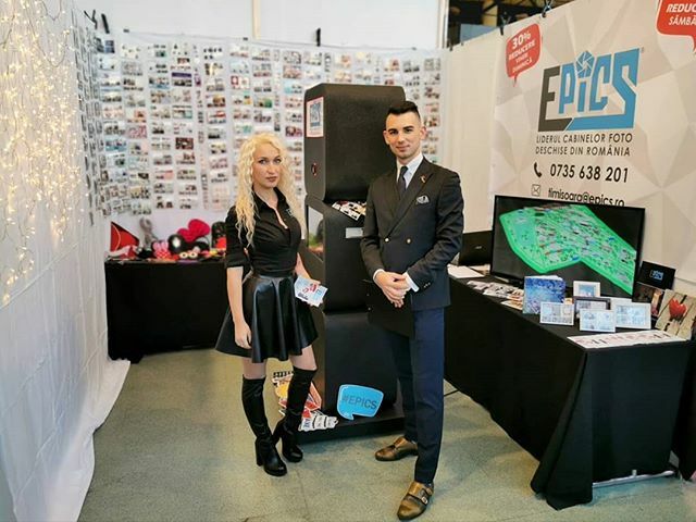 EpicsPhotoBooth's tweet photo. Day 1 @targpentrumirese 💙
.
.
#epics #photobooth #photography #wedding #weddingfair #weddingideas #weddingplanning #weddinginspiration #bridetobe #weddingphotography #savethedate #eventdesign #eventplanner #motivation #lifestyle #branding #brandidentity #brandambassador #mar… https://t.co/YUKdPJnznX