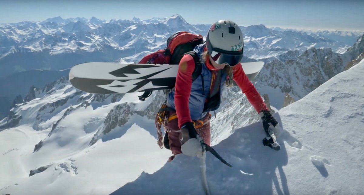 FlyingMagazine's tweet image. An incredible mission for #FLYINGFunFriday as freeride snowboarder #GéraldineFasnacht takes us behind the scenes on her new film “Line&amp;amp;Air” where she uses her new PPL &amp;amp; UL experience to land &amp;amp; make tracks up Couloir Barbey L’Aiguille d’Argentière in the Alps! #flying #pilots