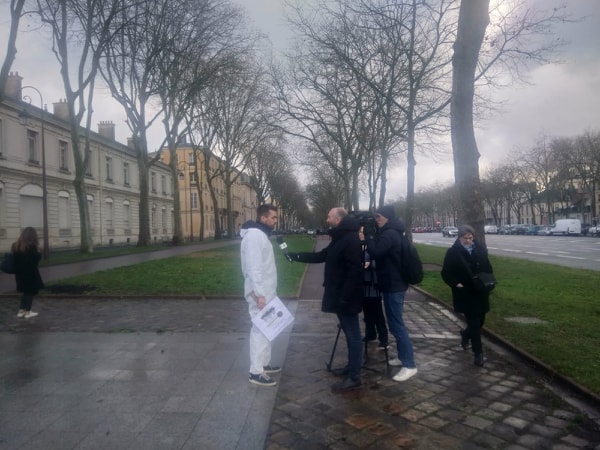 xdepeckersnipat's tweet photo. #Manifestation à la #Préfecture des #Yvelines(@Prefet78) des #policiersscientifiques d'Ile-de-France (#PJ & #GEC #Versailles,#LPS SRIJ #PARIS,#SLPT #Chessy,#Poissy,#Rambouillet, #ManteslaJolie,#Arpajon #SLIT #EVRY... C/ la #réformedesretraites & #pourunstatutPTS. #policenationale https://t.co/vplfOutJMz