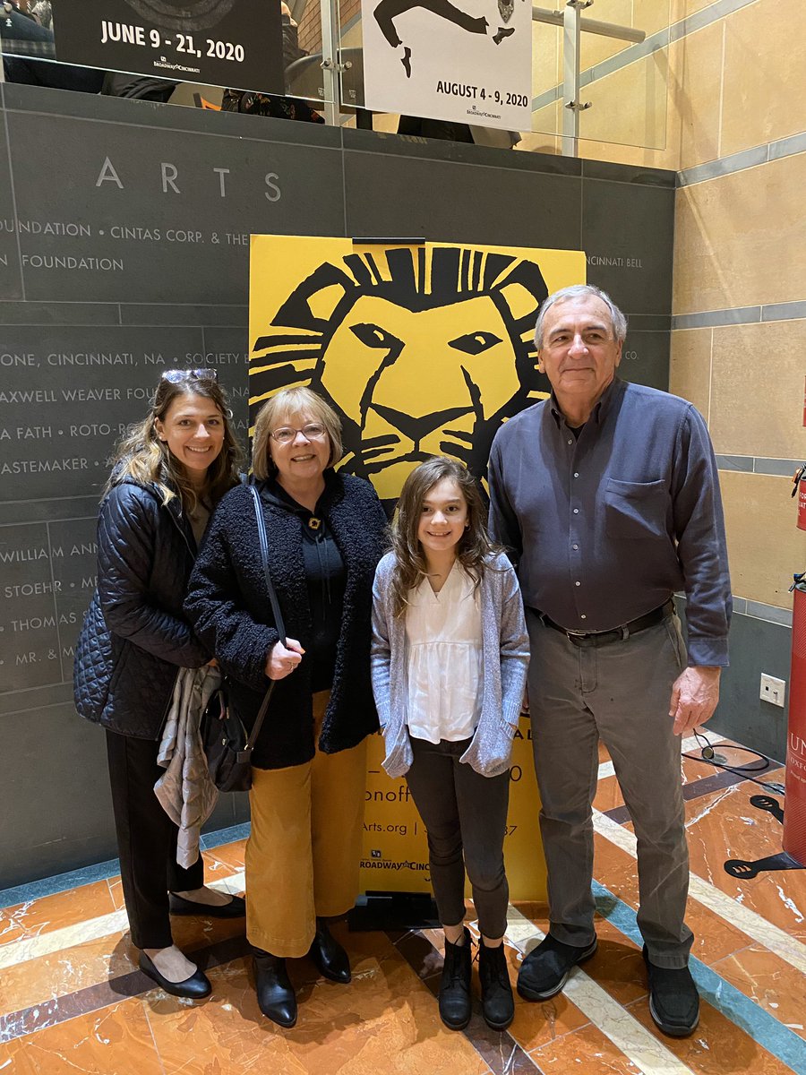 nevaathedivaa's tweet photo. Great night with some of my fave peeps! First time with a bib and tasting the ribs @MontgomeryInn_ - I’ll be back! And @LionKingFeed was amazing @AronoffCenter #hakunamatata https://t.co/INLNBk21Or