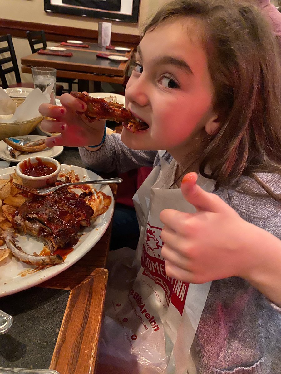 nevaathedivaa's tweet photo. Great night with some of my fave peeps! First time with a bib and tasting the ribs @MontgomeryInn_ - I’ll be back! And @LionKingFeed was amazing @AronoffCenter #hakunamatata https://t.co/INLNBk21Or