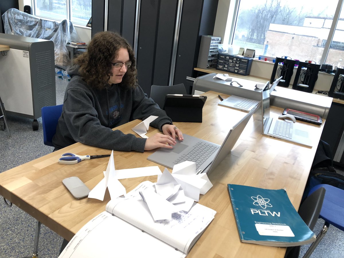 STEM2UYP's tweet photo. @LutheranCougars @PLTWorg AE is immersed in Aircraft Trim Challenge!  From the Wrights to F-18s, this class is engaged in how stuff flies! #handsonlearning https://t.co/C7JHfSmCqW