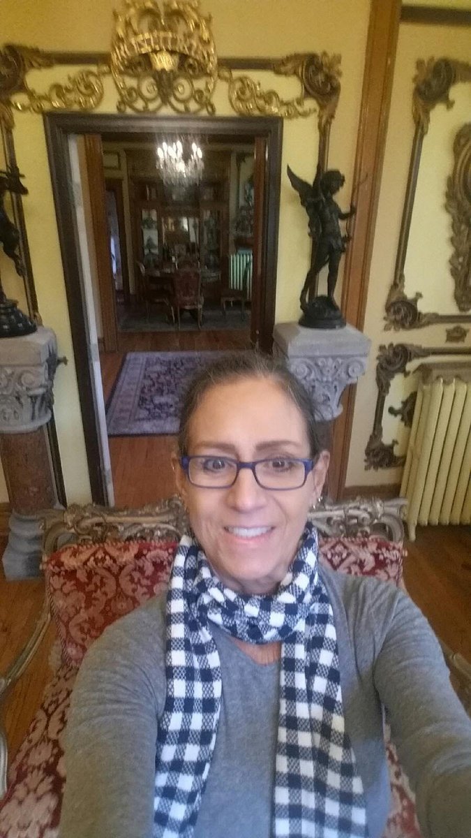 euroscorpion's tweet photo. A castle in Chicago! It may a bit smaller as the Europeans, but it is a castle. Enjoyed every minute feeling like a princess. https://t.co/SCU1EjDo1d