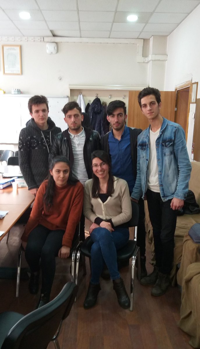 Koçluk eğitimimizde emin adımlarla ilerliyoruz. Bugünkü konumuz; Zamanı daha etkili nasıl kullanabilirim? idi. Çalışmamız sonucunda da bi hatıra fotoğrafı ile bugünü okul anılarımıza ekledik. <a href="/AgriNGAL/">Ağrı Naci Gökçe Anadolu Lisesi</a> <a href="/agrimem/">AĞRI MEM</a> @agriarge <a href="/mfaruktekinn/">Mehmet Faruk Tekin</a>