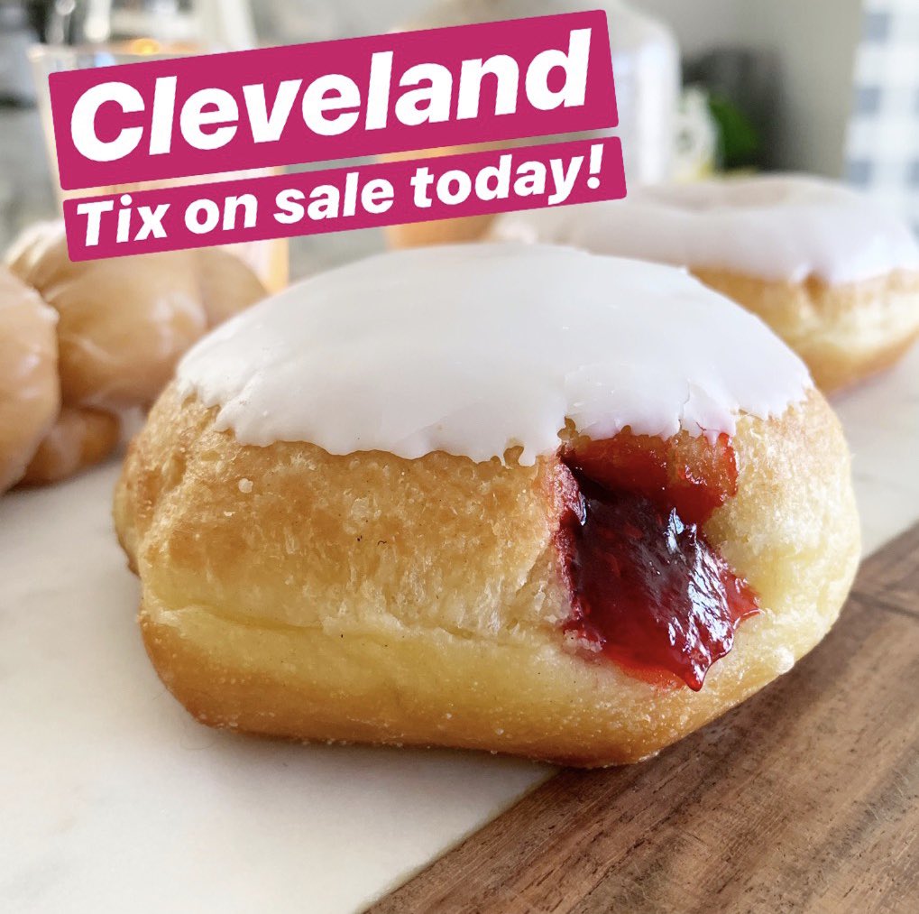 Donut Fest™️ tweet media