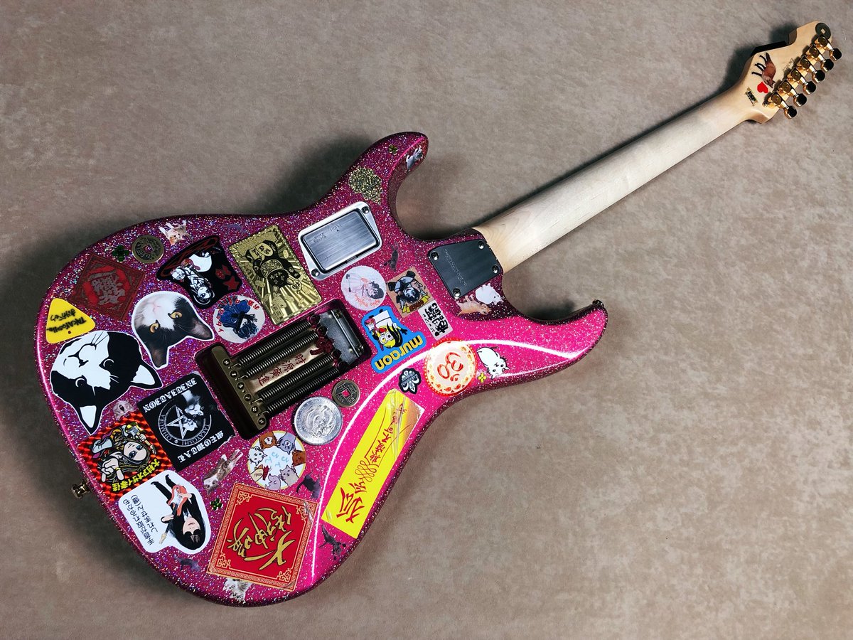 大村孝佳 ౪ むらっ家コラム第35回目は Esp Snapper 大村孝佳シグネイチャーモデル 6弦ピンクちゃん編 の予定です 約枚の写真と共に分析 解析していきます Snapperや6弦ピンクちゃんを攻略したい方 是非ご期待下さいませ