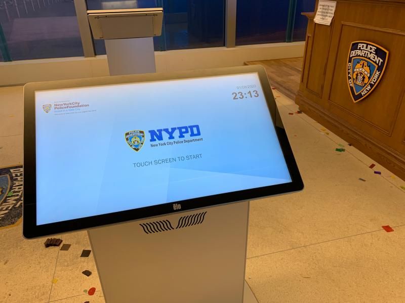 Intuiface's tweet image. 💪@Intuiface x @elotouch, partners in action together at #NYPD headquarters!! 

#digitalsignage #interactivekiosk