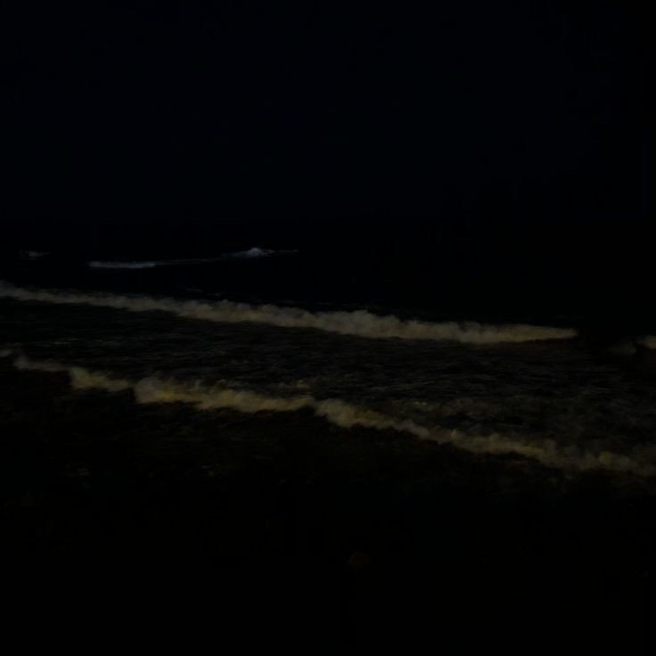 ⛓D̶A̶Y̶⛓- ⛱🌊 - tweet media