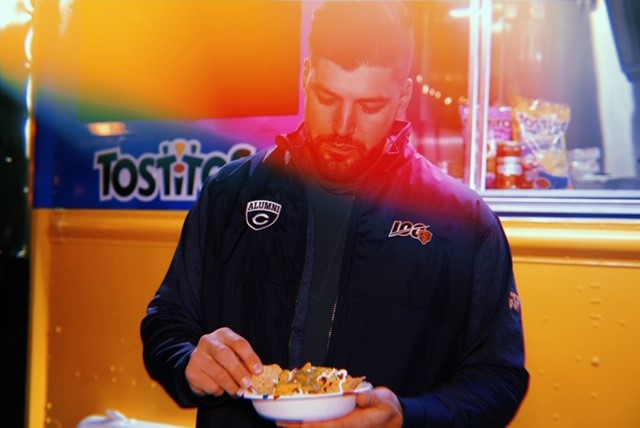 VendingTrucks's tweet photo. Although we’re Giants fans at VTI, we proudly supported the Chicago Bears &amp; Tostitos this month! Our truck and tailgate trailer combination was optimal in creating the perfect promotional sampling event. #VendingTrucksInc #VTI #ChicagoBears #Tostitos #GenescoSports https://t.co/TPWe5thTBd