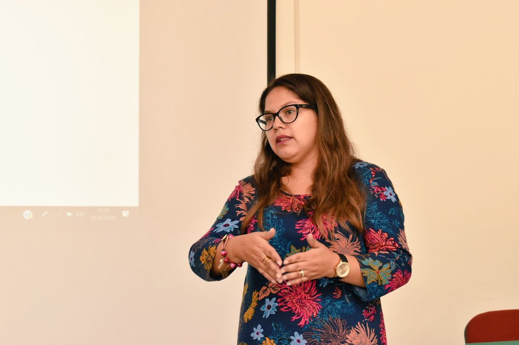 UAtacama's tweet photo. Más de una treintena de estudiantes de distintos programas de pedagogía asistieron en la Facultad de #HumanidadesYEducacionUDA a un conversatorio para compartir entorno a los alcances de la ley 20.903 sobre el Sistema de Desarrollo Profesional Docente #SECREDUC @SeremieducIII https://t.co/XBa9F746Pb
