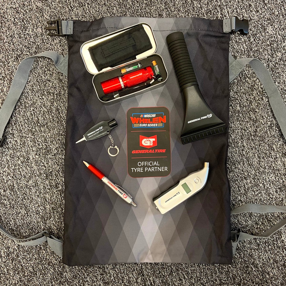 GeneralTire_UK's tweet photo. How would you like to win these #GeneralTire goodies? We have got 5 to giveaway!

Simply follow @GeneralTire_UK and retweet before midnight on 17 January. Over 18/UK only 

#win #competition #freebie #giveaway #contestalert #freebiefriday https://t.co/2M07uaCLIr