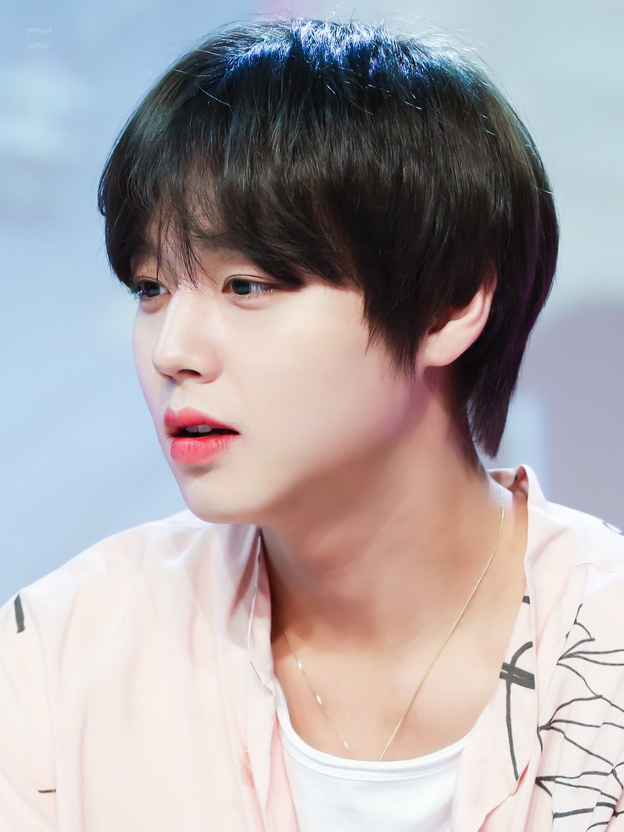 1999oe9's tweet photo. 200105 아임미미 얼굴상영회
어떻게 이렇게 아름답게도 생겼는지 #박지훈 https://t.co/WpThc5RbBu