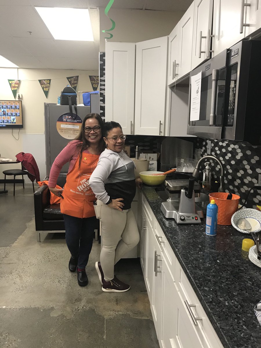 Kristine_Boddie's tweet photo. The Home Depot Cafe here at 2684! Taking care of our people. ⁦@WHd2684⁩ ⁦@Dustin_Kruckas⁩ ⁦@stevenlongmoor1⁩ ⁦@Mariposa_LuzZ⁩ https://t.co/Au7M4o2MQS