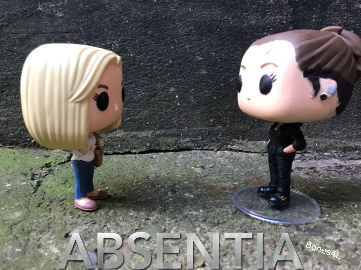 Bones4L's tweet photo. Emily-I trusted you with Flynn. I trusted you more than I trusted myself and you treated him like a lab rat.

 #absentiascenes #AbsentiaCustomMadeFunkoPops 
#AliceDurand #EmilyByrne  #customfunkopop #funkophoto #custommadebyme 
 @Stana_Katic @CaraTheobold @AbsentiaSeries https://t.co/sjI0YWdeou