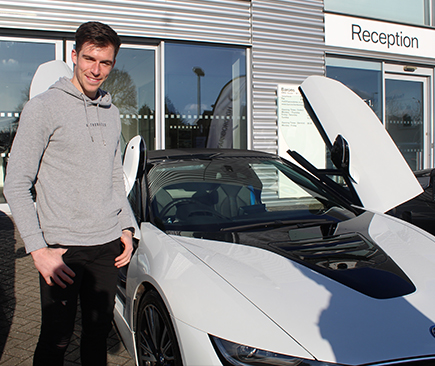 🚗SPONSORS: Barons BMW Farnborough have treated @mitchwalkerGK to a new car for the week!

Click the link below for more information:
theshots.co.uk/sponsors-baron…

🔴🔵#TheShots