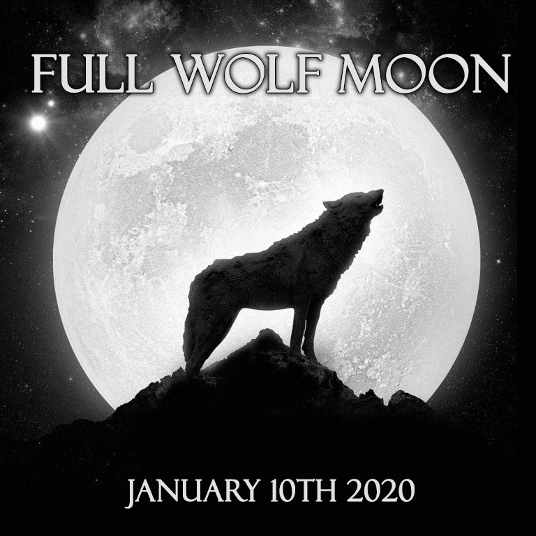 Wiccateachings's tweet photo. Tonight is the Full Wolf Moon in the sign of Cancer. It's the first Full Moon of the year. The word January comes from the Roman name for the month. It is named after the God Janus, who is the God with 2 faces. The God of the past and future, beginnings and endings. #FullWolfMoon https://t.co/PW6HFVBVKL