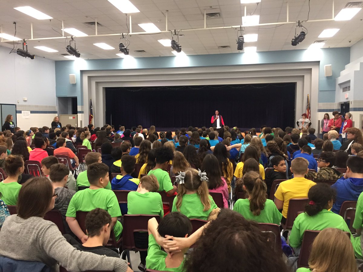 hillary_friday's tweet photo. Principal Davis addressing our future 2020-2021 Wildcats this morning for 5th grade fine arts day! @nrmscats #birdvillelearns https://t.co/TrBc98S4Cd