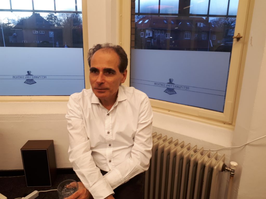 Rob Pekelharing vertelt over de interessante ontwikkelingen bij Imprimo Drij. Gezellig en interessant om te horen.