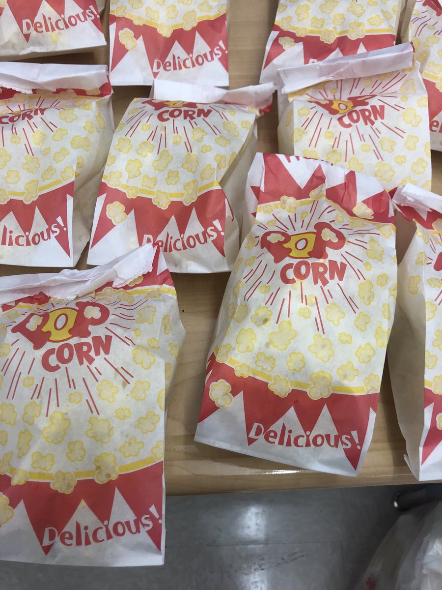 spelaka's tweet photo. 25 Dojo points and I get what?! A popcorn party and a drink! Yay! #dowhatsright #whenitsright @APSHAES @PrinDSTaylor @HAES_APGreen @DrArnoldAP_HAES @ClassDojo https://t.co/lq8cnxaywI