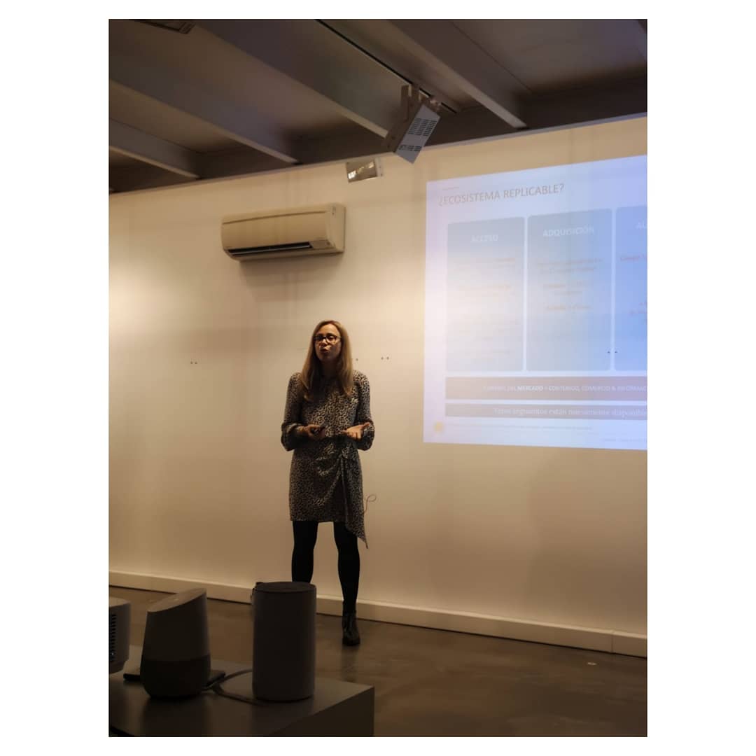 esther_checa's tweet photo. Impresionante ayer en @isdi_edu Barcelona, comunidad muy participativa con preguntas muy bien traídas ¡Gracias por tanto interés y ganas de compartir! C'mon! ❤️ #VoiceTechnologies #VoiceFirst #LearningTracks https://t.co/cbXnOw27Yi