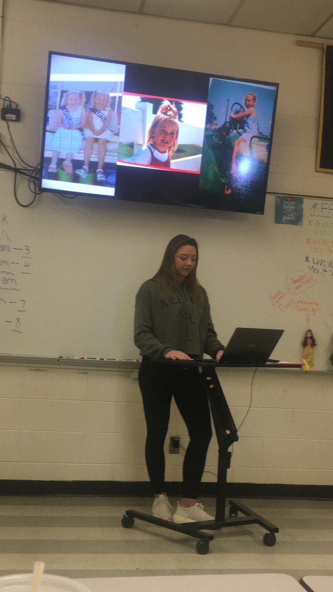 ffa_lemars's tweet photo. Our Ag Marketing class finished their course with a capstone project of sharing their ‘Ag Story’! Always fun to hear about their passions within the industry! 💙💛 https://t.co/sS9QORSWGV