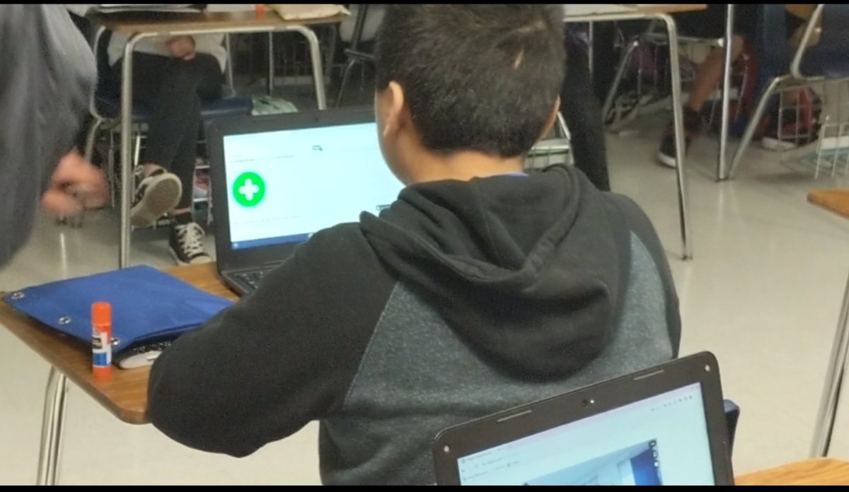 spacegirl_7's tweet photo. @HaysBMS Students flipping over @Flipgrid as they record themselves speaking. Ss are taking ownership of their own learning. Learning how to add more detail and to support their responses with examples and text evidence. #StructuredConversations @Sarasparks21 #30secSpeech 😬 https://t.co/8fuJi3fTpU